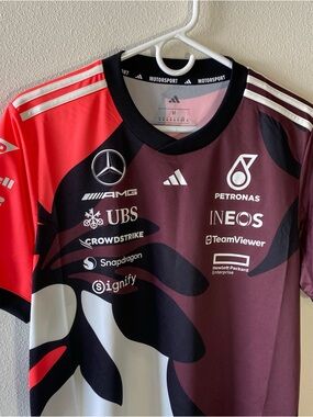 New Adidas Mercedes AMG Petronas F1 Team Driver Jersey JZ6206 $100 - Size Medium